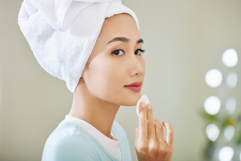 Inilah Cara Menggunakan Toner Wajah yang Tepat